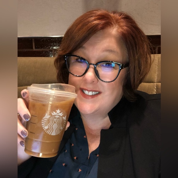 Meet your Posher, Lara - Picture 4 of 4